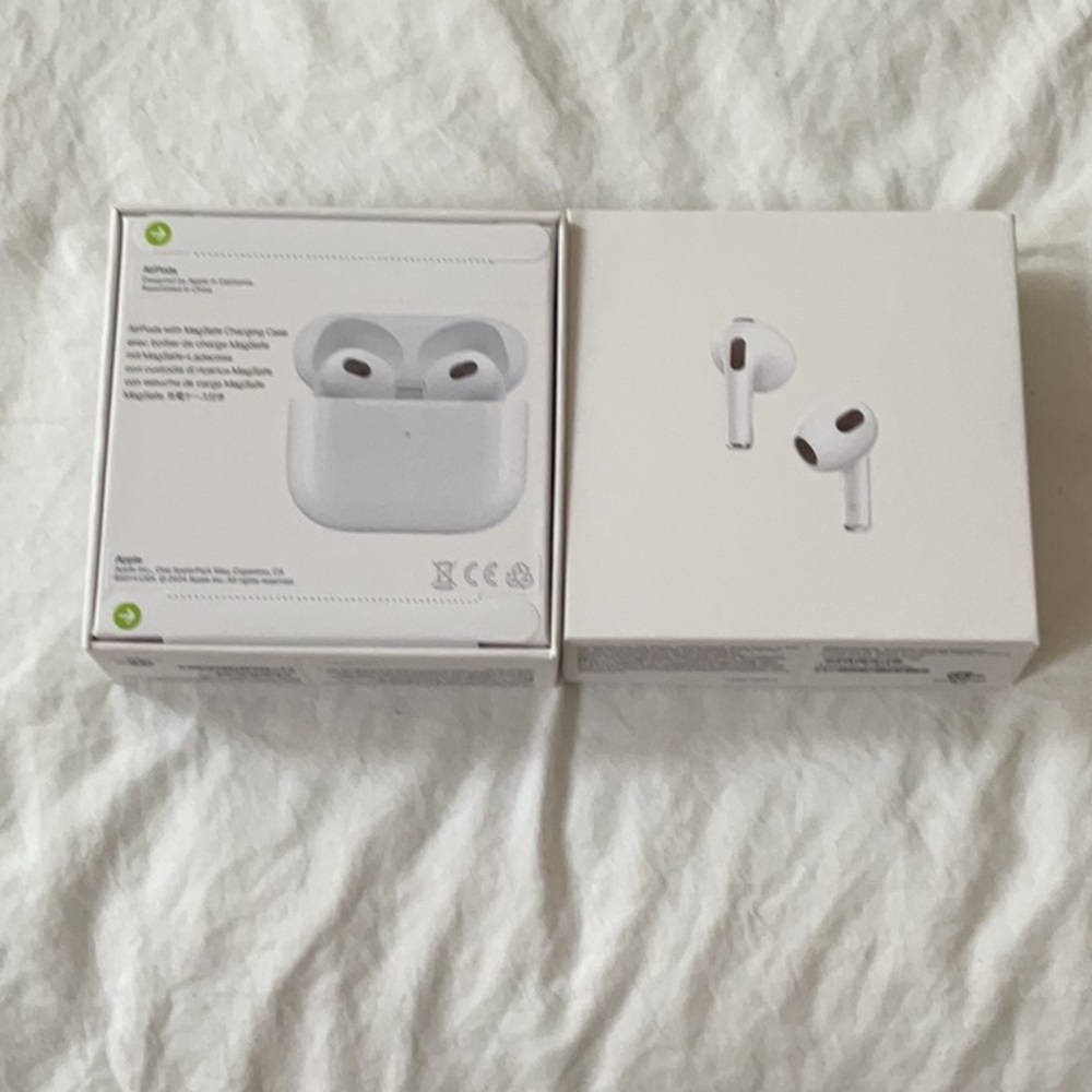 Wireless Earbuds with Charging Case - White